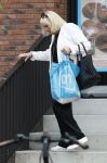 Muiden 28 augustus 2026
Mireille Bekooy doet boodschappen bij de Albert Heijn 