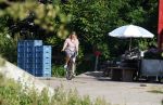 Flanssum 1 augustus 2026
De meilandjes hebben opnames op een boerderij voor een nieuwe serie op Videoland . Maxime Meiland Montana Meiland Erica Meiland en Martien Meiland werken op de boerderij .