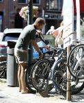 Amsterdam 8 augustus 2026
Prins Maurits en Prinses Marilene doen boodschappen  in Amsterdam zuid