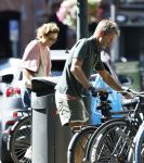 Amsterdam 8 augustus 2026
Prins Maurits en Prinses Marilene doen boodschappen  in Amsterdam zuid