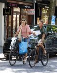 Amsterdam 8 augustus 2026
Prins Maurits en Prinses Marilene doen boodschappen  in Amsterdam zuid