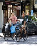 Amsterdam 8 augustus 2026
Prins Maurits en Prinses Marilene doen boodschappen  in Amsterdam zuid