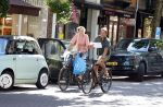 Amsterdam 8 augustus 2026
Prins Maurits en Prinses Marilene doen boodschappen  in Amsterdam zuid