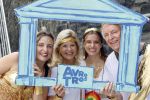 Amsterdam 1 augustus 2026
AVRO TROS boot bij de Gay pride . Taco Zimmerman met zijn gezin