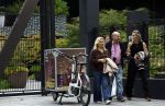 Amsterdam 18 augustus 2026
Tatjana haar vriend Lex v Hessen en haar moeder gaan met 2 makelaars een appartement bekijken in complex Valerius in Amsterdam zuid 