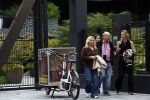 Amsterdam 18 augustus 2026
Tatjana haar vriend Lex v Hessen en haar moeder gaan met 2 makelaars een appartement bekijken in complex Valerius in Amsterdam zuid 