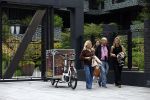 Amsterdam 18 augustus 2026
Tatjana haar vriend Lex v Hessen en haar moeder gaan met 2 makelaars een appartement bekijken in complex Valerius in Amsterdam zuid 