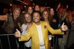 Apeldoorn 28 augustus 2026
Timothy van B&B vol liefde zijn eerste optreden als zanger bij Apeldoorn Live . Ook Tino Martin en Gerard Joling treden op .