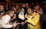 Apeldoorn 28 augustus 2026
Timothy van B&B vol liefde zijn eerste optreden als zanger bij Apeldoorn Live . Ook Tino Martin en Gerard Joling treden op .