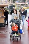 Parijs 31 maart 2007
Leontine Borsato met Luca Senna en Jada bij het 15 jarig bestaan van disneyland parijs.