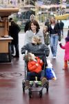 Parijs 31 maart 2007
Leontine Borsato met Luca Senna en Jada bij het 15 jarig bestaan van disneyland parijs.