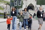 Parijs 31 maart 2007
Leontine Borsato met Luca Senna en Jada bij het 15 jarig bestaan van disneyland parijs.