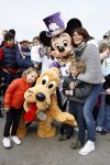 Parijs 31 maart 2007
Leontine Borsato met Luca Senna en Jada bij het 15 jarig bestaan van disneyland parijs.