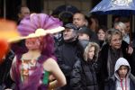 Parijs 31 maart 207
Phil Collins met zijn kinderen bij  15 jarig bestaan van Disneyland Parijs.