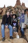 Parijs 31 maart 207
Robert ten Brink met zijn vrouw Roos en dochters 15 jarig bestaan van Disneyland Parijs.