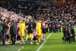 Eindhoven, 3 April 2007 1/4 Finale Champions League wedstrijd PSV-FC Liverpool, eindstand 0-3 Seizoen 2006/2007
Bij betreden van het veld aanvoerders Phillip Cocu en Steven Gerrard