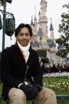 Parijs 31 maart 2007
Wibi Soerjadi in disneyland parijs bij het 15 jarig bestaan.