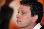Naarden Vesting 11 maart 2010
Jan des Bouvrie geeft bij het arsenaal een persconferentie inzake zijn arrestatie door de politie. Bart Mos
Peter Smulders bv