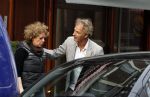 Amsterdam 17 maart 2010
Cor Bakker neemt afscheid van een paar dames.
Peter Smulders bv