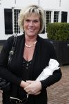 Naarden 18 maart 2010
Surprise feestje voor ivo niehe ivm 35 jaar werken voor de tros bij het arsenaal. Ellen Brusse met Margriet Zegers
Peter Smulders bv