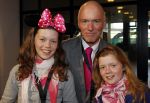 Amsterdam 1 april 2010
Premiere disney on ice in de rai. Ferdi Bolland met dochters
Peter Smulders bv