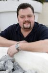 Tiel 25 maart 2010
Frans Duijts krijgt gouden plaat. Zijn vrouw met 3 dochters ouders en schoonouders zijn aanwezig.
Peter Smulders bv