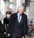 Amsterdam 18 maart 2010
Herdenkingsdienst Hans v Mierlo in Amsterdam. Freek de Jonge met zijn vrouw
Peter Smulders bv