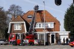 Amstelveen 23 maart 2010
Bij de buurman van Frits Barend is brand uitgebroken en de brandweer en politie zijn ter plaatse. Frits Barend komt op zijn slippers polshoogte nemen.
Peter Smulders bv