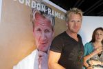 Amsterdam 30 maart 2010
Gordon ramsay signeert boeken bij de bijenkorf.
Peter Smulders bv