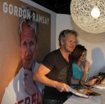 Amsterdam 30 maart 2010
Gordon ramsay signeert boeken bij de bijenkorf.
Peter Smulders bv