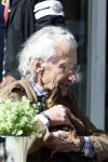 Amsterdam 28 mei 2009
Harry Mulisch met zijn vrouw en hond op de pc hooftstraat.
Peter Smulders bv