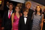 Amsterdam 12 april 2010
Premiere de gelukkige huisvrouw in Tuschinski. Heleen en Ton v Royen met kinderen
Peter Smulders bv