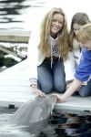 Harderwijk 20 maart 2010
Inge de Bruijn met neefje nichtje en moeder bij dolfinarium.
Peter Smulders bv