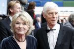 Scheveningen 11 april 2010
Premiere Mary Poppins in het circustheater. Martine Bijl met Berend Boudewijn
Peter Smulders bv