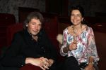 Amsterdam 12 april 2010
Premiere de gelukkige huisvrouw in Tuschinski. Matthijs v Nieuwkerk met zijn vrouw
Peter Smulders bv