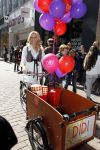 Amsterdam 6 april 2010
Natasja Froger op bakfiets op de Kalverstraat ivm Heppie aktie bij didi winkel.
Peter Smulders bv