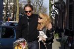 Amsterdam 12 april 2010
Paptricia Paay met hondje  en vriend Nicky v Dam op terras bij de joffers.
Peter Smulders bv