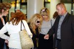 Schiphol 28 mei 2009
Patricia Paay en haar dochter Christina Curry met vriend komen aan op schiphol. Manager Wino Ontzigt en zus Yvonne Keeley wachten haar op.
Peter Smulders bv