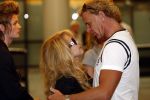 Schiphol 28 mei 2009
Patricia Paay en haar dochter Christina Curry met vriend komen aan op schiphol. Manager Wino Ontzigt en zus Yvonne Keeley wachten haar op.
Peter Smulders bv