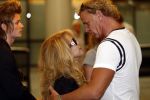 Schiphol 28 mei 2009
Patricia Paay en haar dochter Christina Curry met vriend komen aan op schiphol. Manager Wino Ontzigt en zus Yvonne Keeley wachten haar op.
Peter Smulders bv