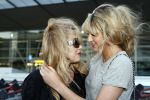 Schiphol 28 mei 2009
Patricia Paay en haar dochter Christina Curry met vriend komen aan op schiphol. Manager Wino Ontzigt en zus Yvonne Keeley wachten haar op.
Peter Smulders bv