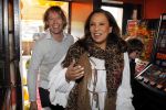 Amsterdam 28 maart 2010
Surprise feestje voor Patty Brard haar 55e verjaardag bij borrelbar. Patty met man Antoine
Peter Smulders bv