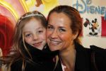 Amsterdam 1 april 2010
Premiere disney on ice in de rai. Paulien Huizinga Mol met dochter Myrthe en een vriendinnetje
Peter Smulders bv