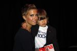 Amsterdam 14 april 2010
Mama van het jaar verkiezing in hotel arena. Sylvie v d Vaart met zoontje Damian
Peter Smulders bv