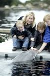 Harderwijk 20 maart 2010
Tanja Jess met zoons bij dolfinarium.
Peter Smulders bv