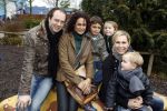 Harderwijk 20 maart 2010
Premiere show in het dolfinarium. Tanja Jess met kinderen en Chimene v Oosterhout met zoon en vriend
Peter Smulders bv
