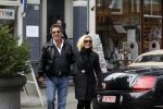 Amsterdam 27 maart 2010
Ronnie Rosenbaum en Tatjana Simic bij bentley cabrio met TAT 900 kenteken.
Peter Smulders bv