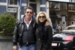 Amsterdam 27 maart 2010
Ronnie Rosenbaum en Tatjana Simic bij bentley cabrio met TAT 900 kenteken.
Peter Smulders bv