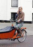 Amsterdam 17 maart 2010
Tooske Ragas hoogzwanger op de bakfiets.
Peter Smulders bv
