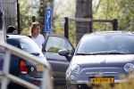 Vinkeveen 19 april 2011
Roxeanne Hazes krijgt haar eerste auto een fiat 500 . Ze ging hem samen met haar moeder Rachel ophalen en daarna aan haar broer Andre jr laten zien op school.
Peter Smulders bv